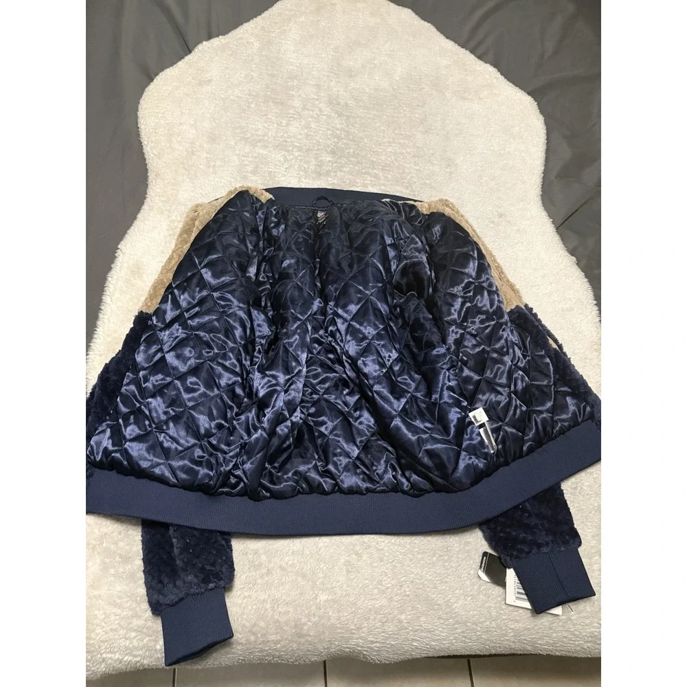 New‎ Chicago Bears NFL Women's Navy Snap Sherpa Jacket Size Medium